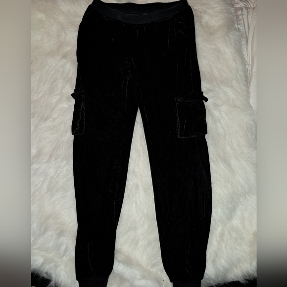 Guess Black Velour Jogger Pants - Picture 1 of 6